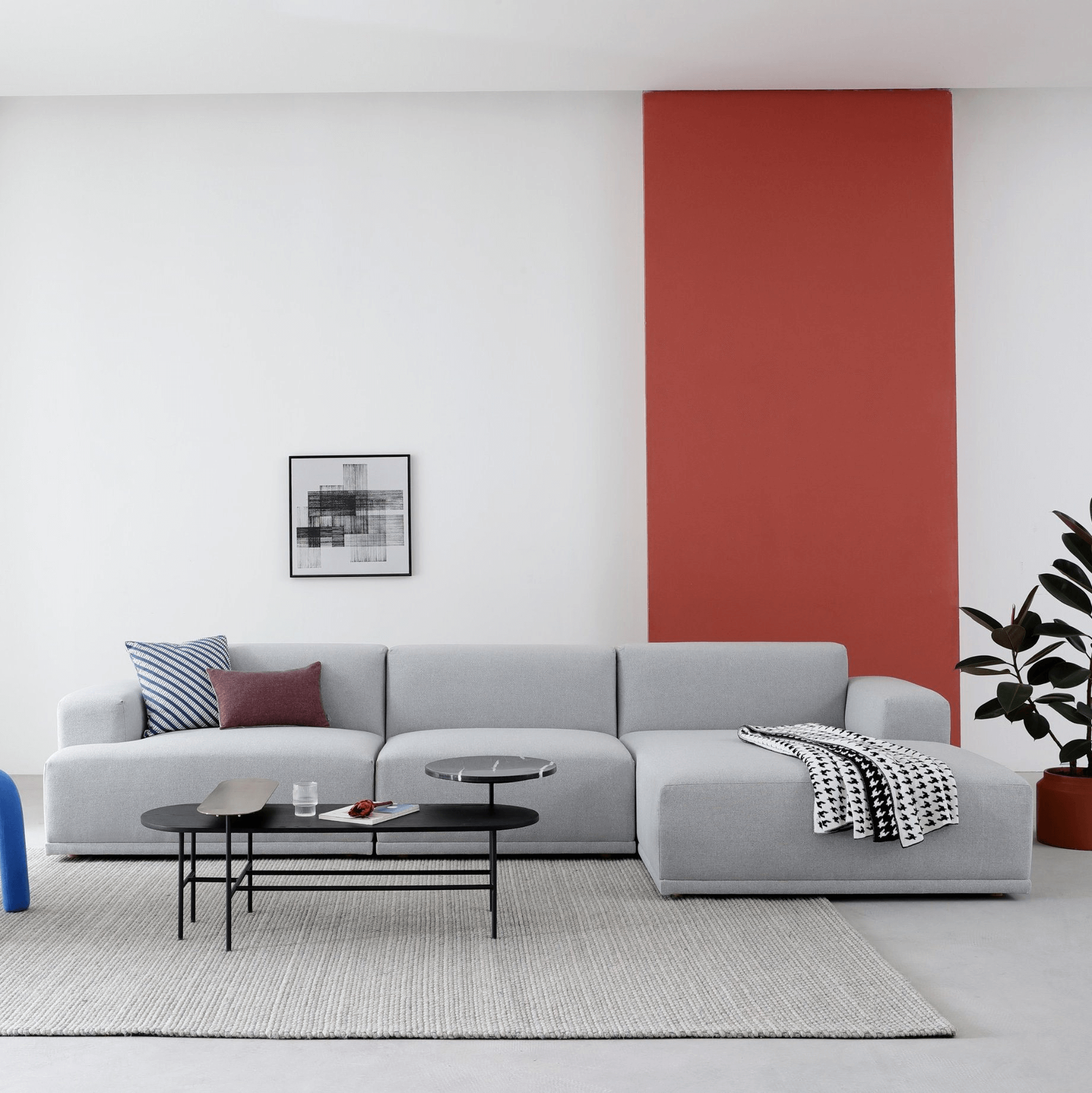 Fabric Sofa vs. Leather Sofa: Which is Best for Your Living Room?